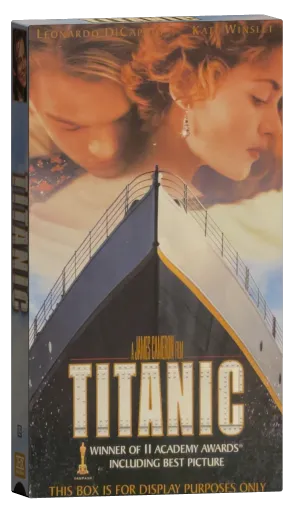 Titanic VHS, Paramount Pictures