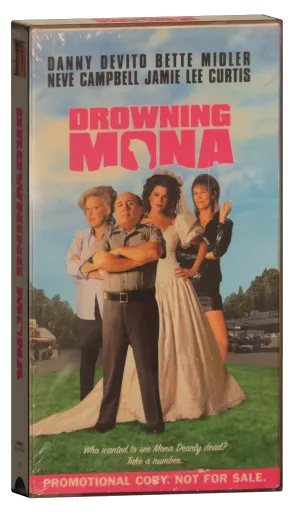 Drowning Mona (2000)